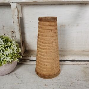 Antique Vintage Ribbed Beehive Wooden Textile Mill Spool- Large Wood Spindle